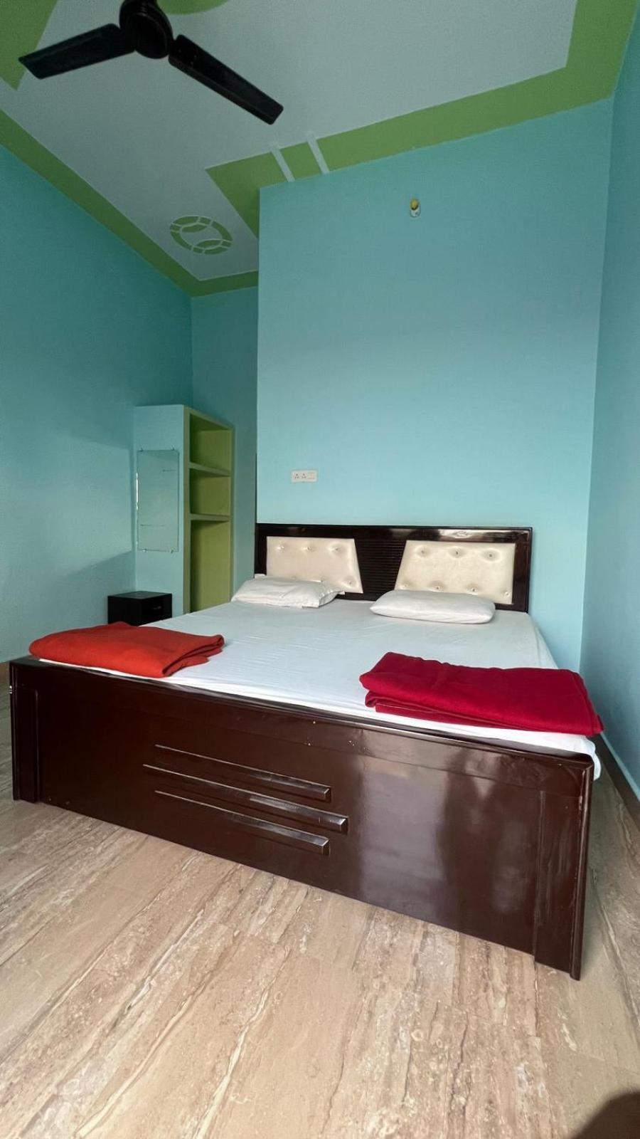 Hotel Vijay Palace Ayodhya 외부 사진
