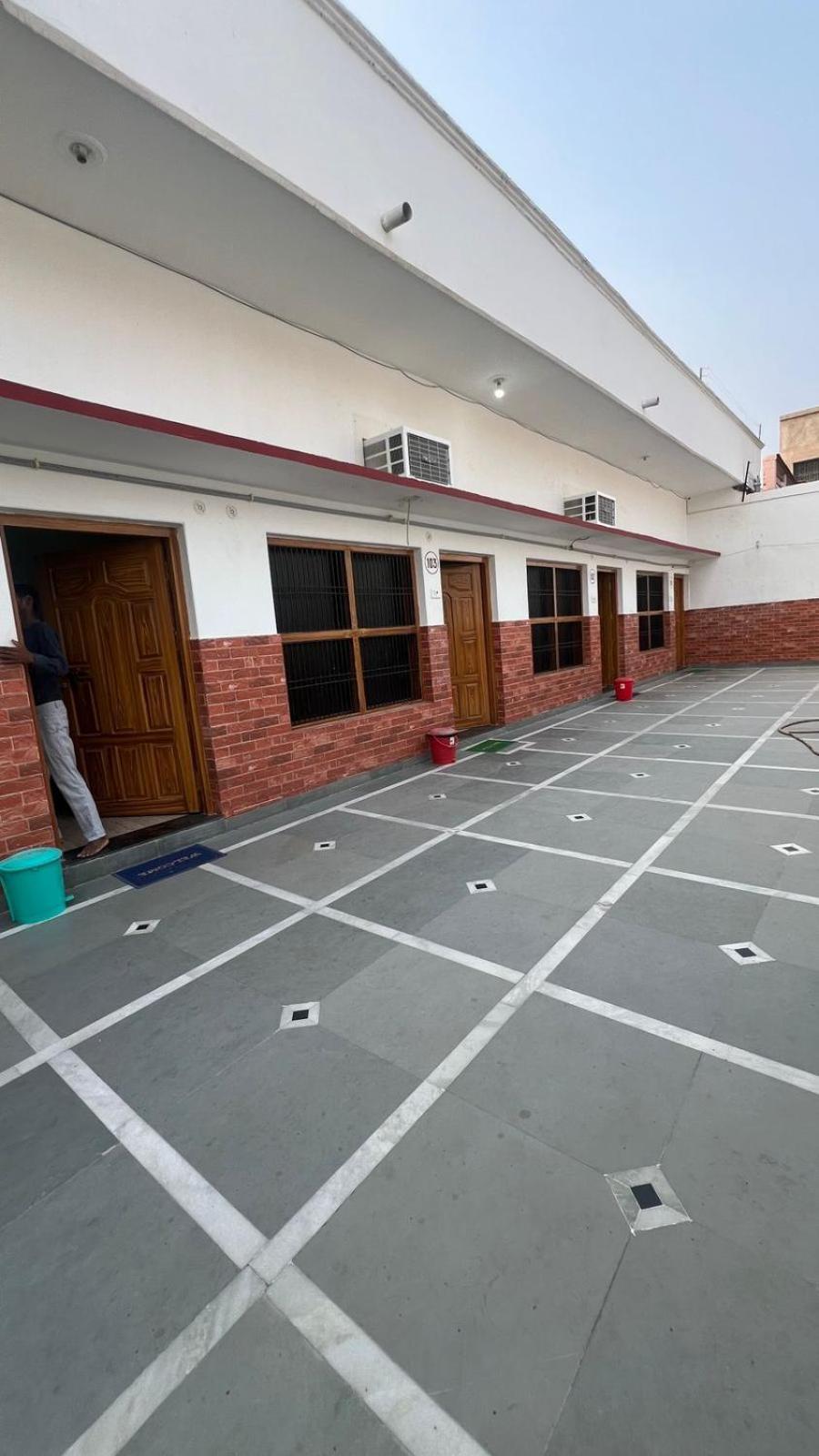 Hotel Vijay Palace Ayodhya 외부 사진