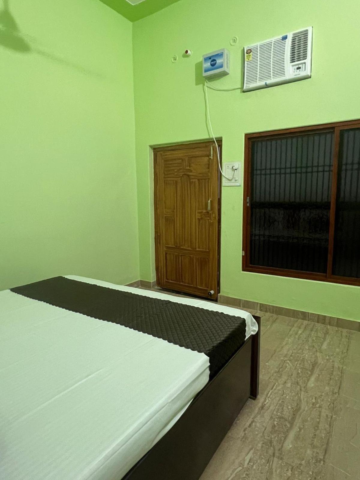 Hotel Vijay Palace Ayodhya 외부 사진